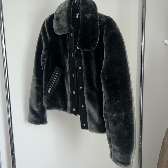 Free People fur jacket size M - Picture 2 of 4